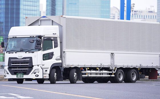 SBフレームワークス株式会社のトラック車両の写真