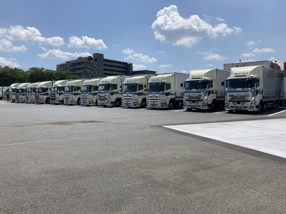 株式会社ナガオのトラックの写真