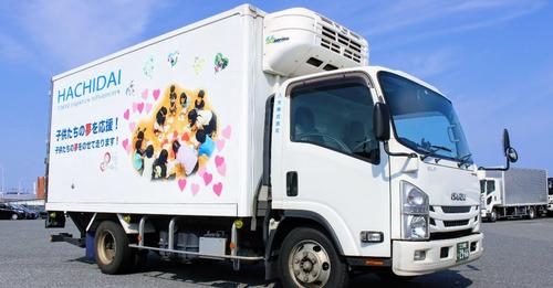 八大株式会社のトラック写真