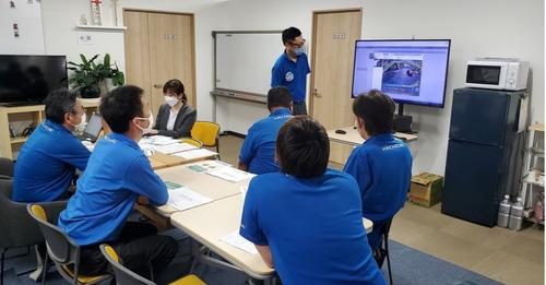 安全会議の様子