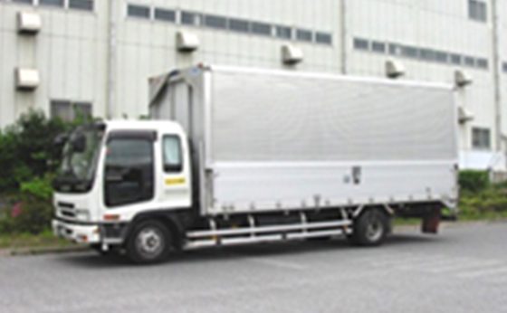 株式会社入船物流システムのトラックの写真