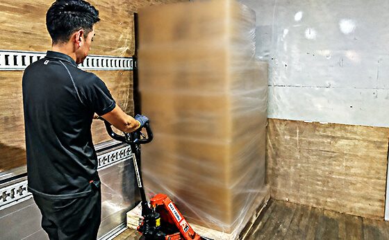 SBフレームワークス株式会社の作業風景の写真