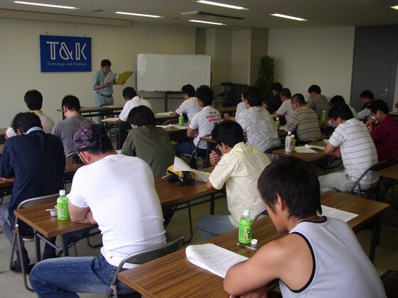 社内教育の風景写真