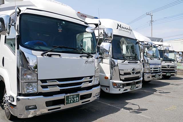 武蔵通商株式会社のトラック写真