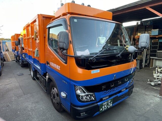 武蔵野清運有限会社のトラック車両の写真