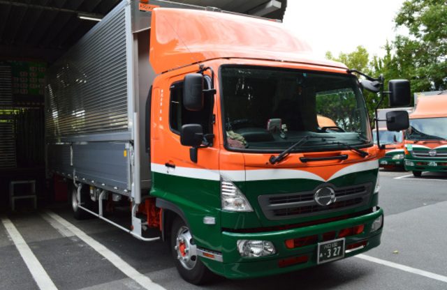 株式会社東配のトラックの写真