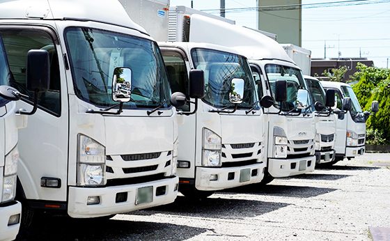 アサヒエンタープライズ有限会社のトラックの写真