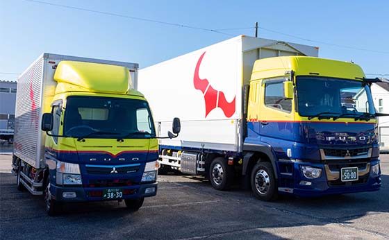 株式会社カーレントサービスのトラックの写真