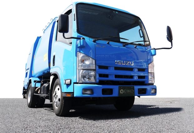 栄晃産業株式会社のトラックの写真