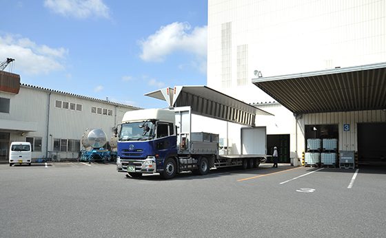 日産物流株式会社の車両の画像