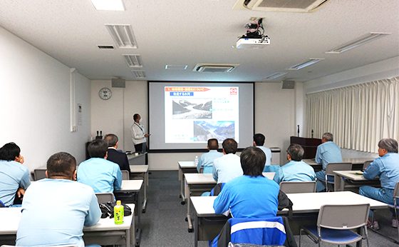 武蔵関運輸株式会社の教育風景の写真