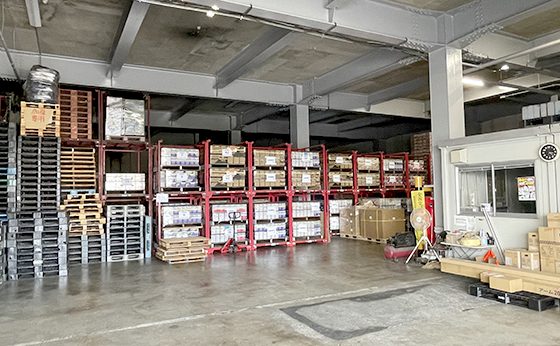 有限会社ニューライン東京の倉庫内の画像