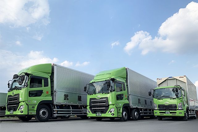 武蔵野運送株式会社の車両の写真