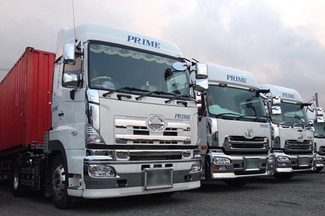 株式会社プライム物流のトラックの写真