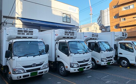 天野運送株式会社のトラックの写真