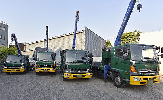 大塚運送株式会社のトラックの写真